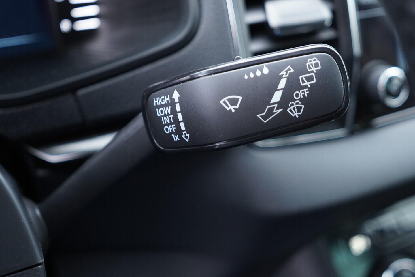 OV190V11027_26.webp_KAROQ Selection 1.5 TSI 110 kW automat, DPH