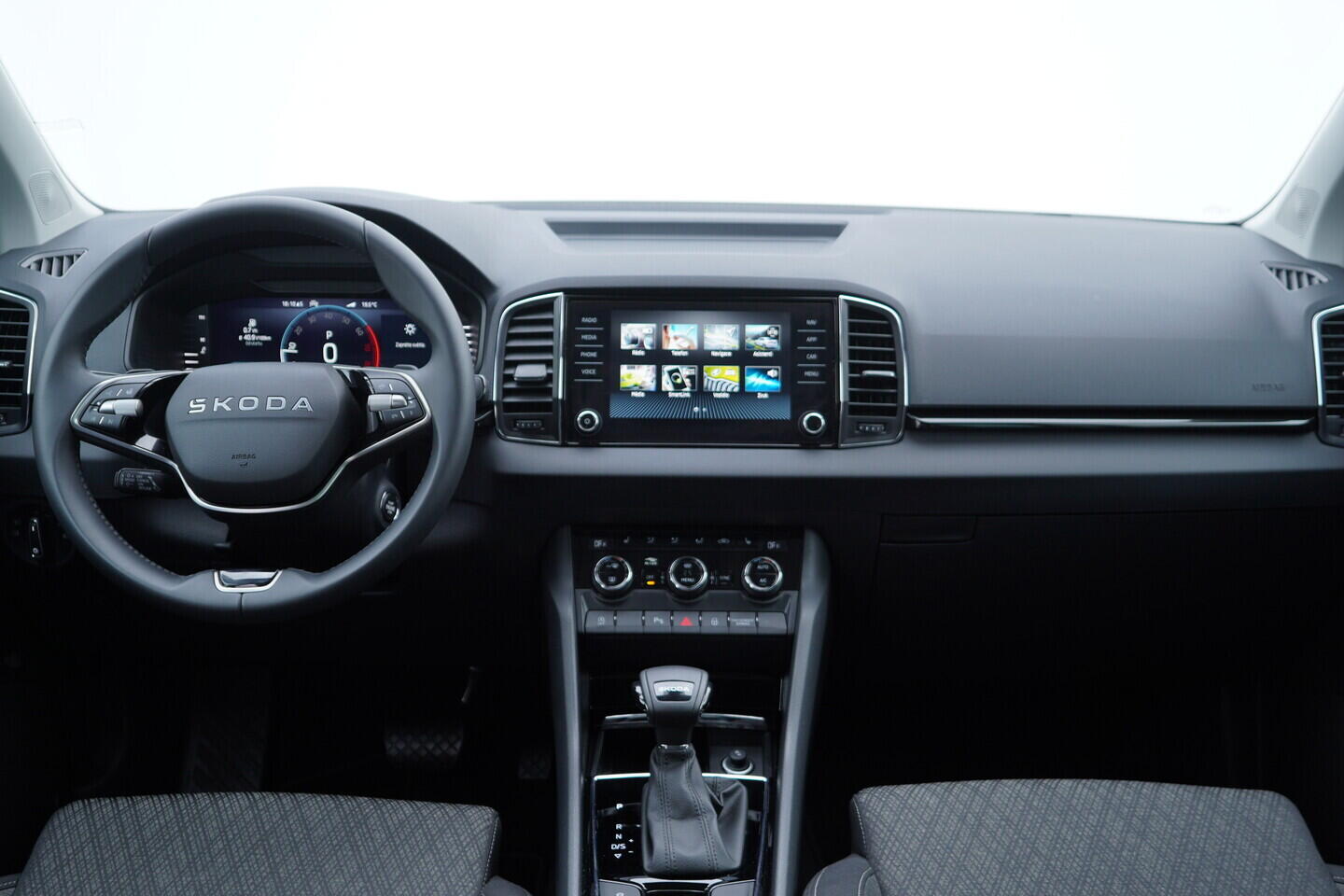 OV190V11027_27.webp_KAROQ Selection 1.5 TSI 110 kW automat, DPH