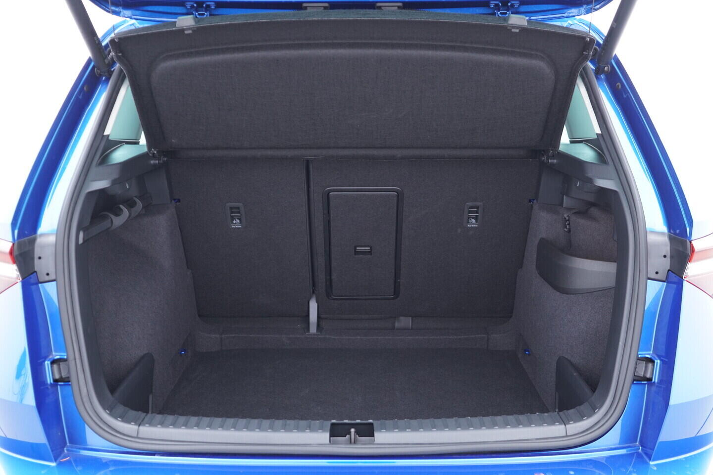 OV190V11027_41.webp_KAROQ Selection 1.5 TSI 110 kW automat, DPH