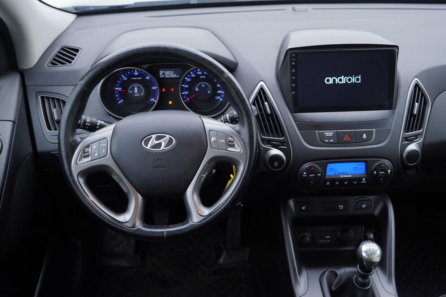 OV190V11032_30.webp_IX35  1.7 CRDI 85 kW manuál