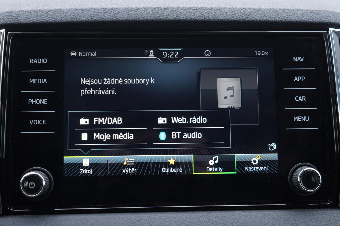 OV190V11033_31.webp_KAROQ Selection 1.5 TSI 110 kW automat, DPH