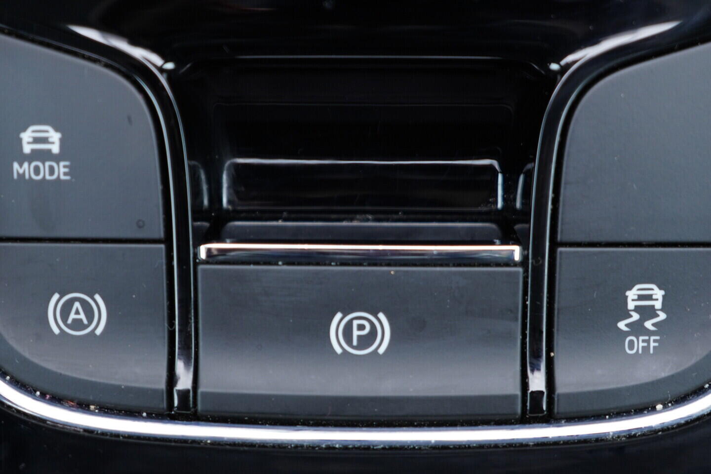 OV190V11033_35.webp_KAROQ Selection 1.5 TSI 110 kW automat, DPH