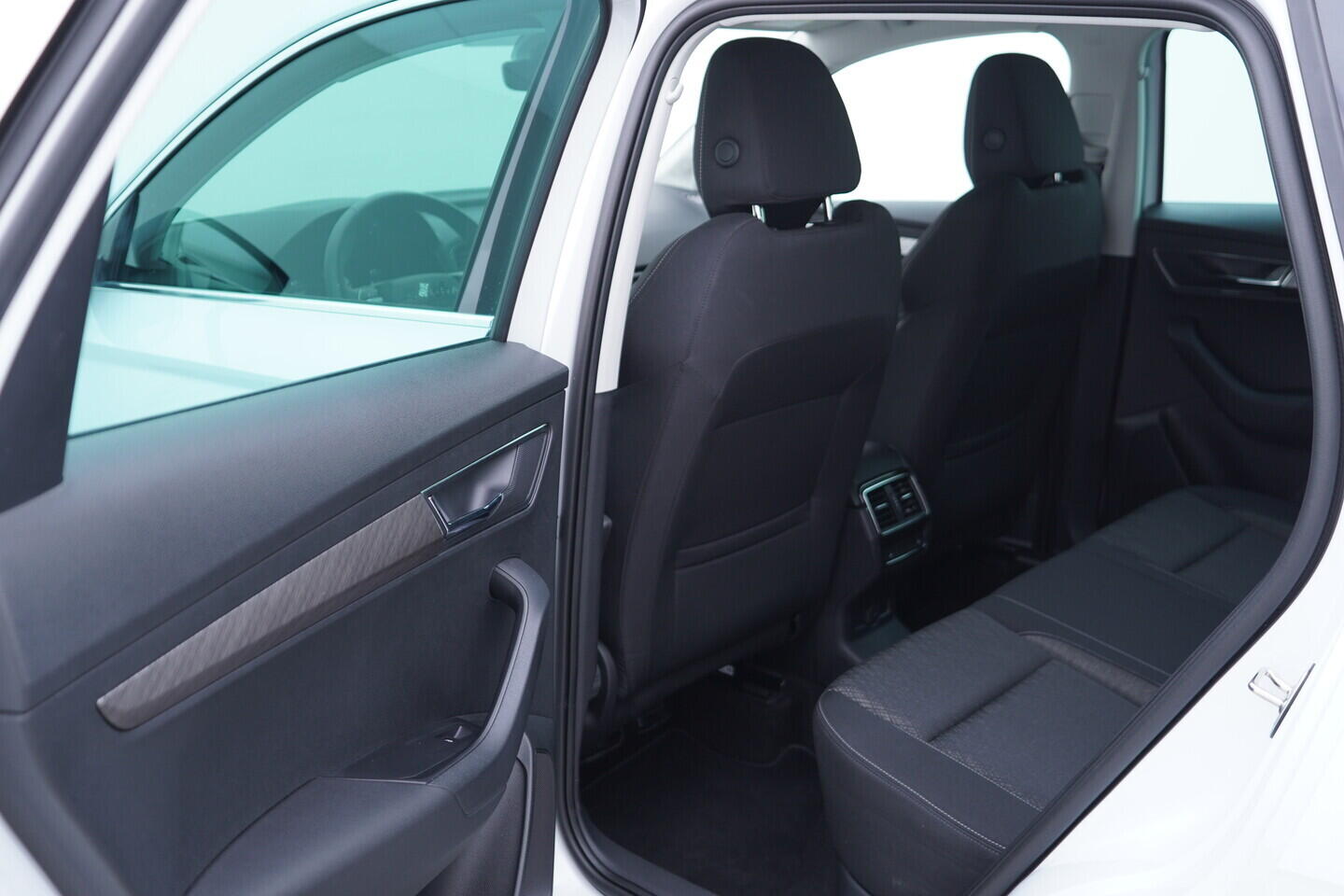 OV190V11033_36.webp_KAROQ Selection 1.5 TSI 110 kW automat, DPH