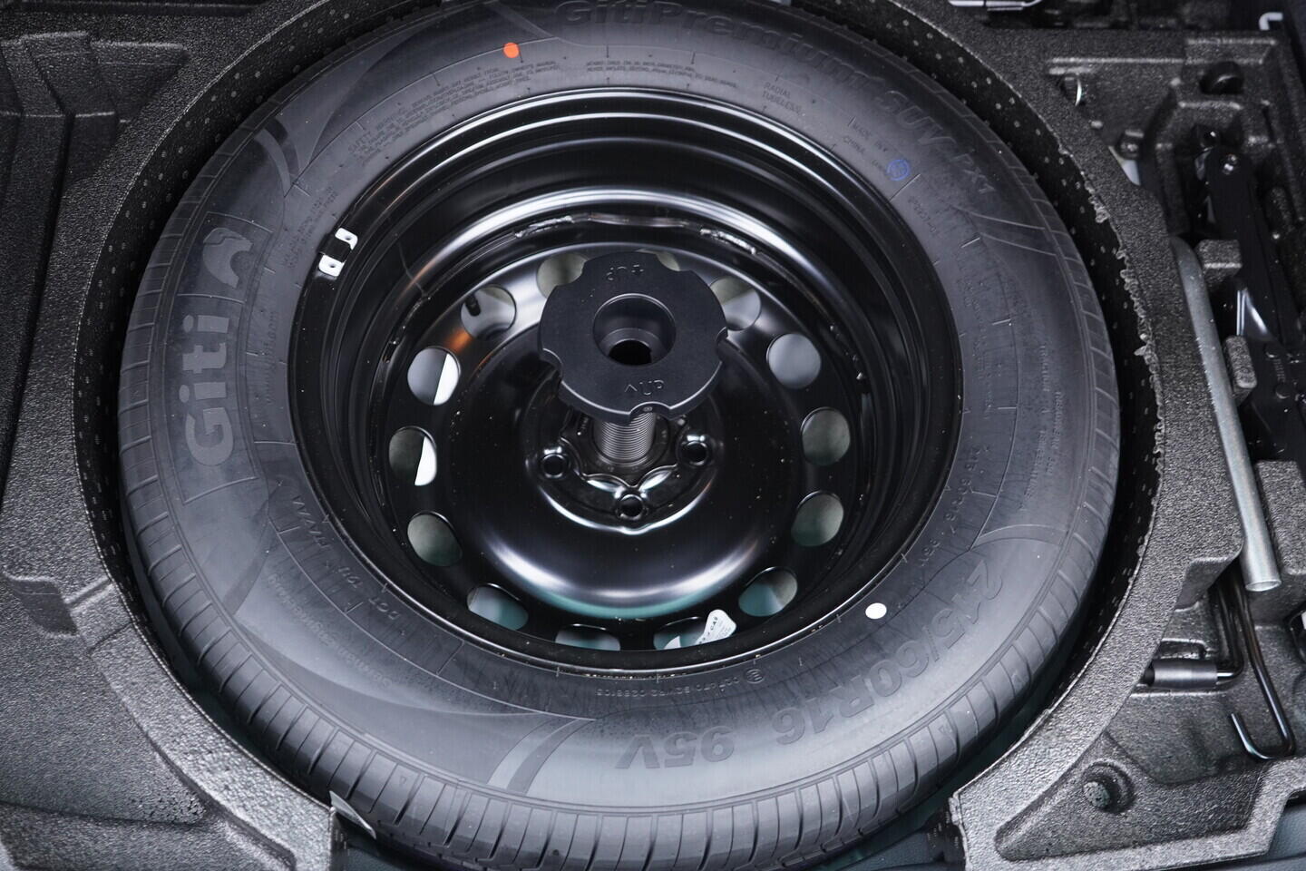 OV190V11033_43.webp_KAROQ Selection 1.5 TSI 110 kW automat, DPH