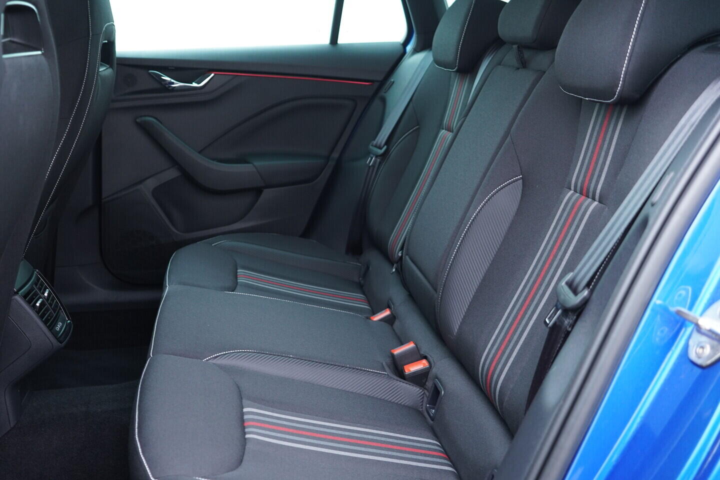 OV190V11036_36.webp_KAMIQ  1.0 TSI 85 kW automat, DPH