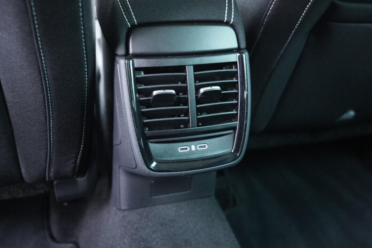 OV190V11036_37.webp_KAMIQ  1.0 TSI 85 kW automat, DPH