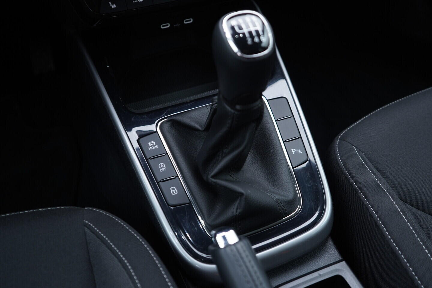 OV190V11037_34.webp_FABIA Top Selection 1.0 TSI 85 kW manuál, DPH