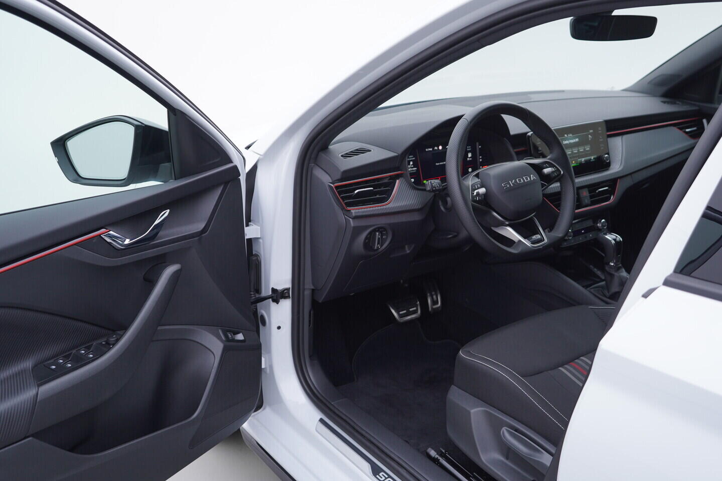 OV190V11038_18.webp_SCALA  1.5 TSI 110 kW automat, DPH