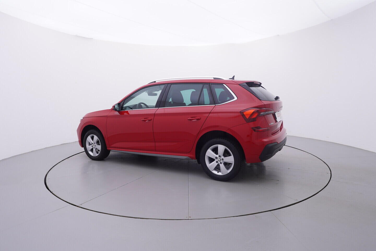 OV190V11039_12.webp_KAMIQ Top Selection 1.5 TSI 110 kW manuál, DPH