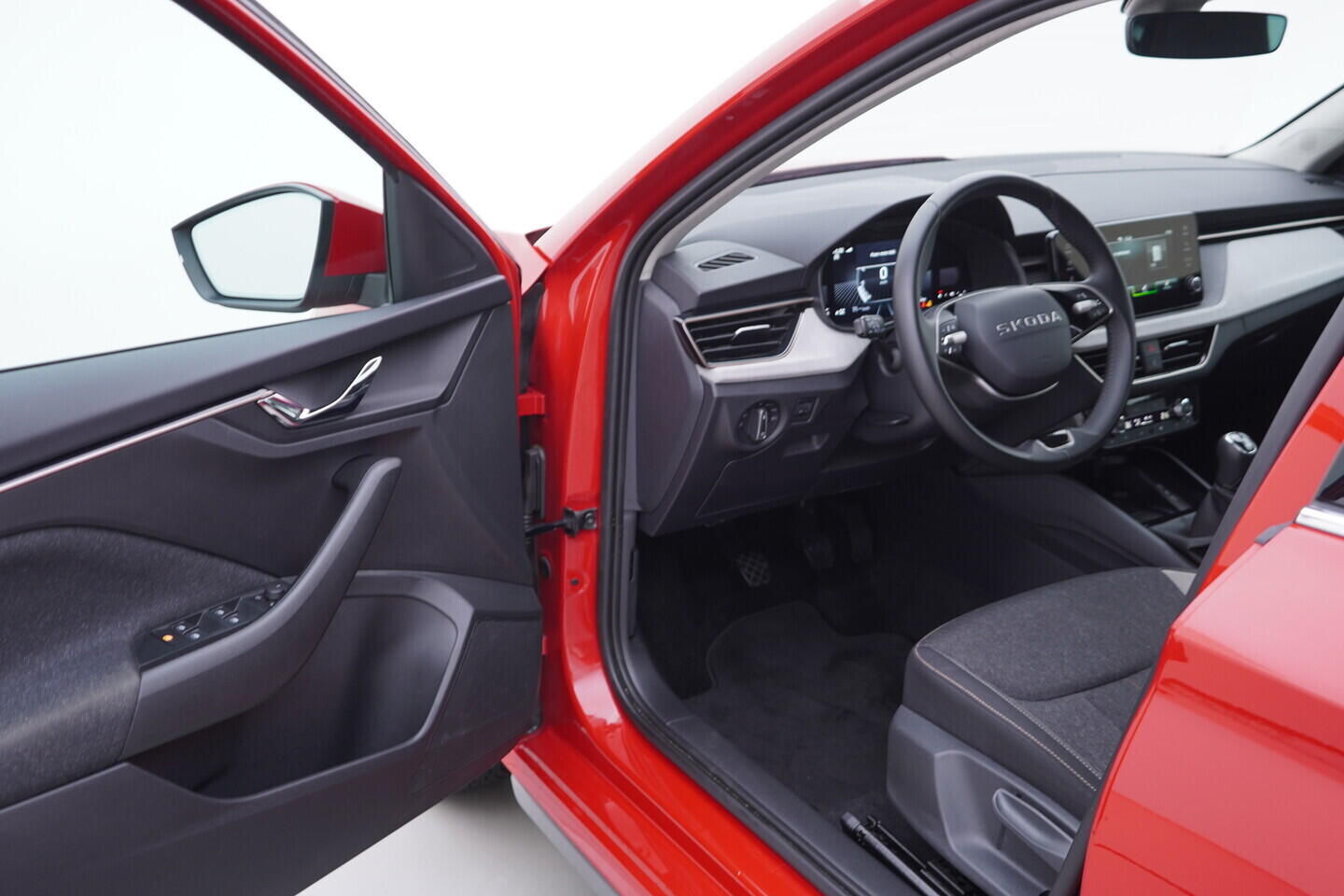 OV190V11039_18.webp_KAMIQ Top Selection 1.5 TSI 110 kW manuál, DPH