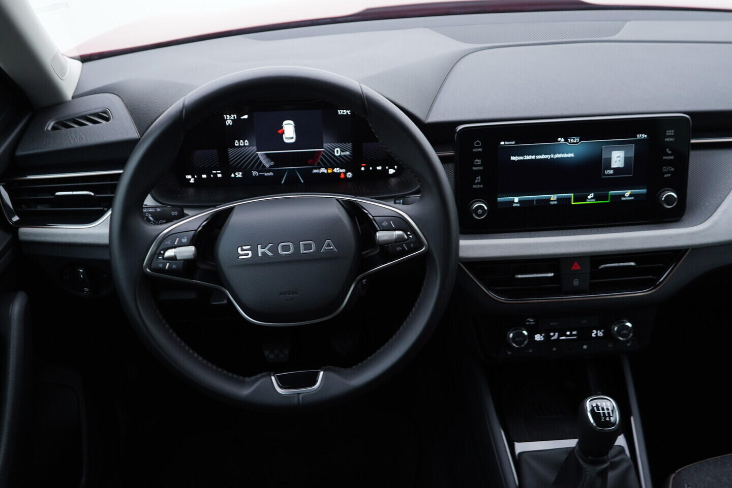 OV190V11039_27.webp_KAMIQ Top Selection 1.5 TSI 110 kW manuál, DPH