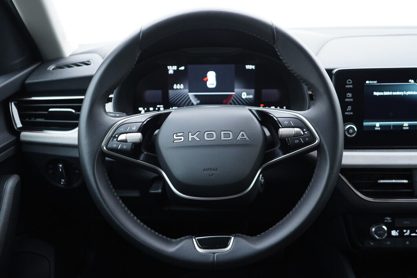 OV190V11039_28.webp_KAMIQ Top Selection 1.5 TSI 110 kW manuál, DPH