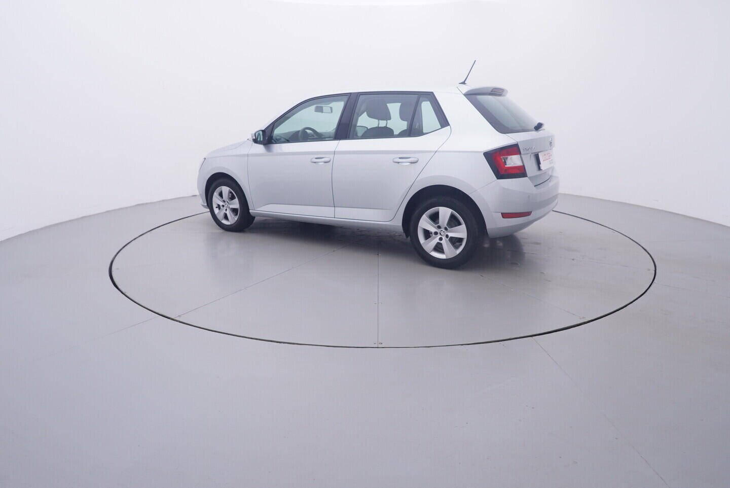 OV190V11041_12.webp_FABIA Ambition 1.0 MPI 55 kW manuál, DPH