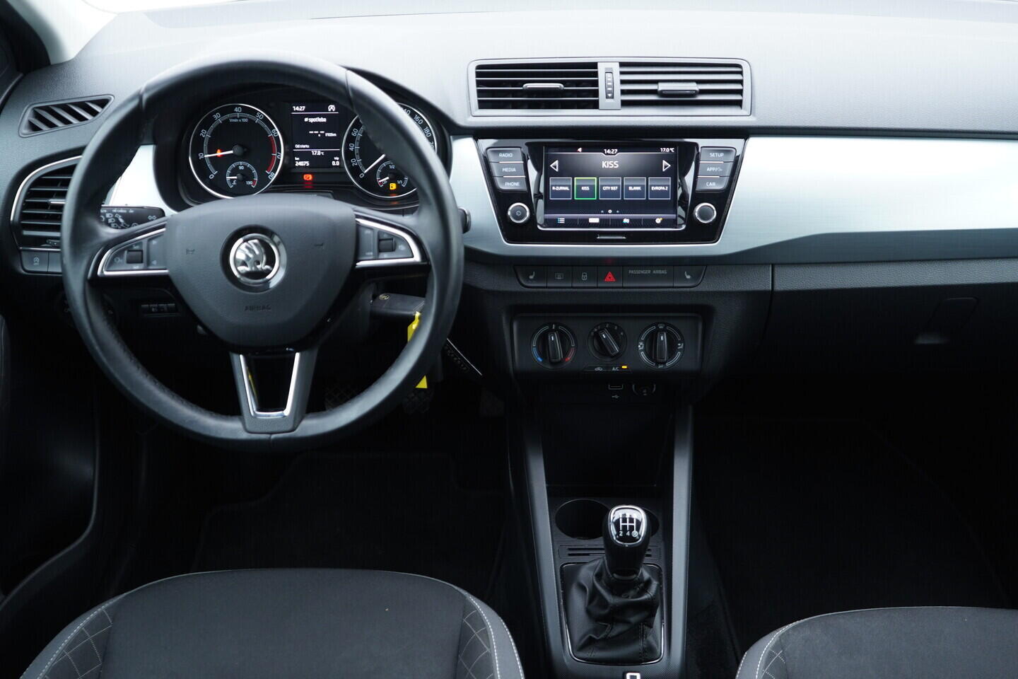 OV190V11041_27.webp_FABIA Ambition 1.0 MPI 55 kW manuál, DPH