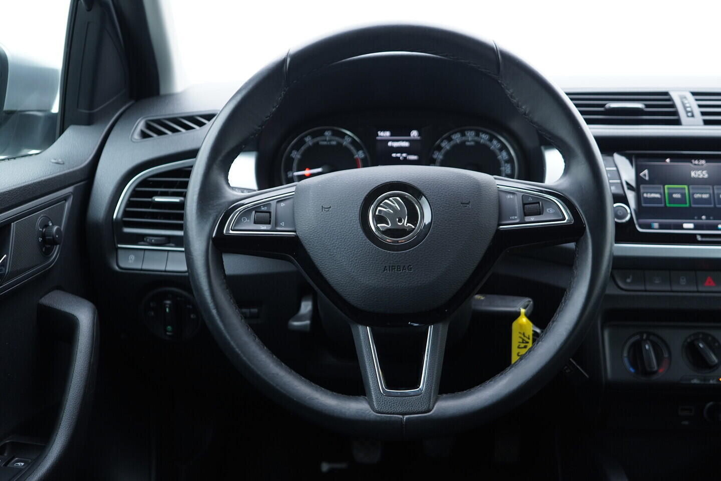 OV190V11041_28.webp_FABIA Ambition 1.0 MPI 55 kW manuál, DPH