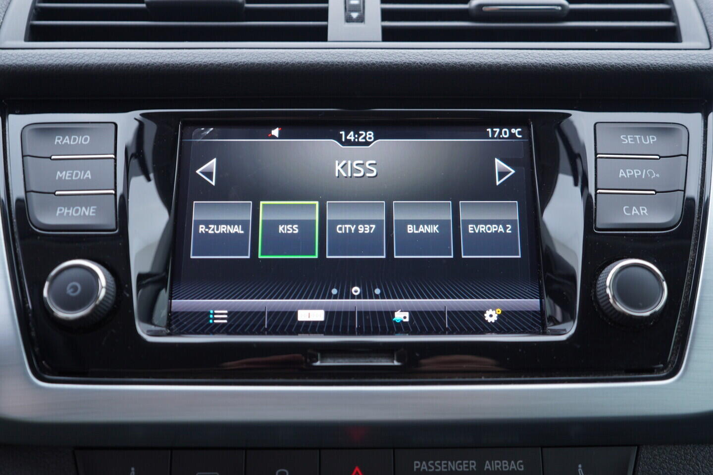 OV190V11041_29.webp_FABIA Ambition 1.0 MPI 55 kW manuál, DPH