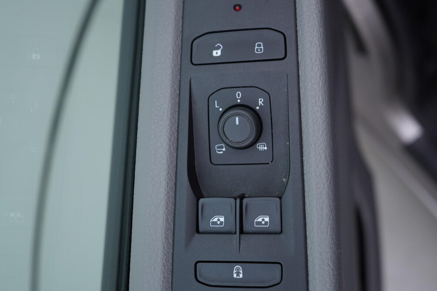 OV190V11042_20.webp_CARAVELLE  2.0 TDI 110 kW automat, DPH