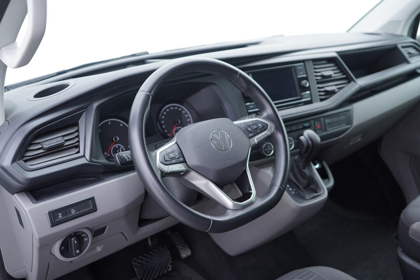 OV190V11042_21.webp_CARAVELLE  2.0 TDI 110 kW automat, DPH