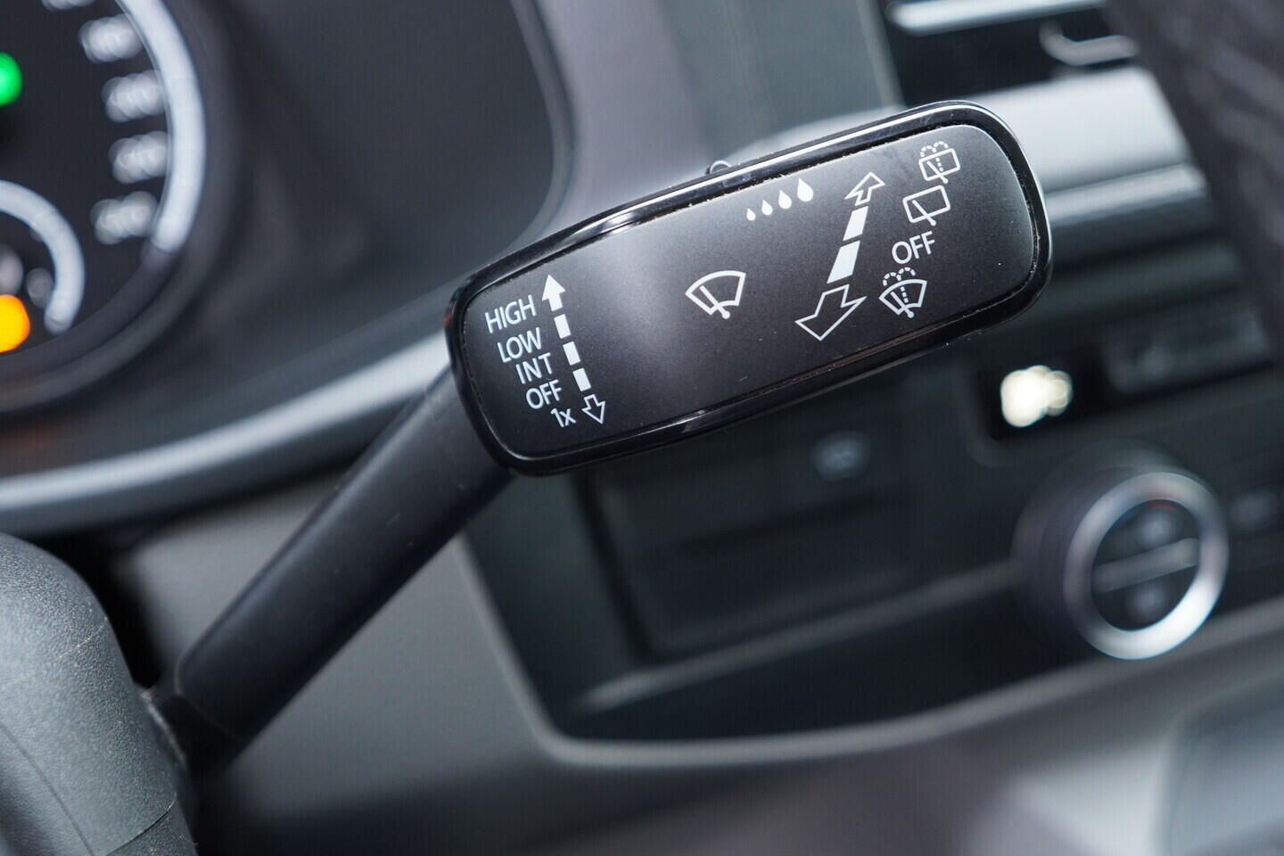 OV190V11042_24.webp_CARAVELLE  2.0 TDI 110 kW automat, DPH