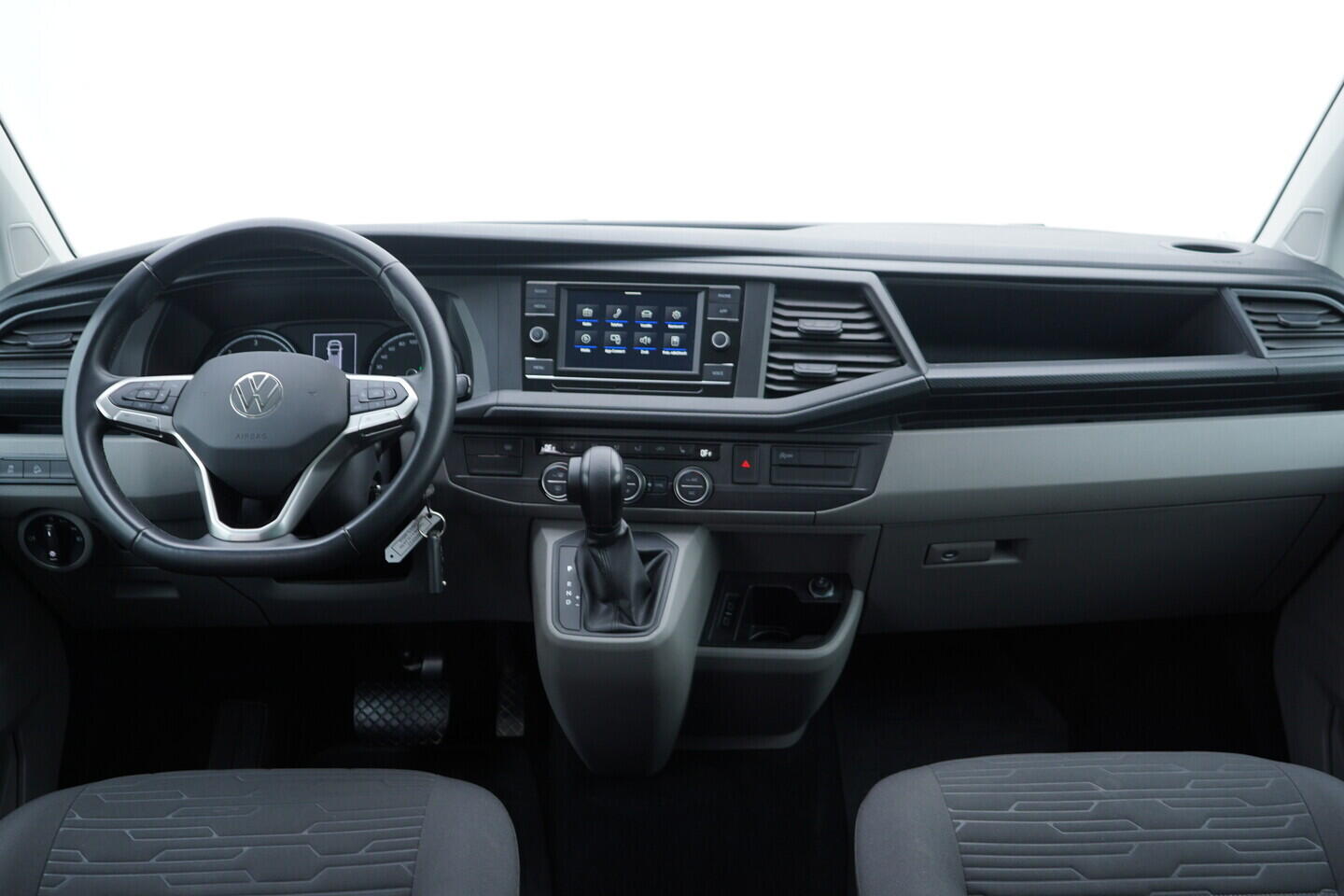 OV190V11042_25.webp_CARAVELLE  2.0 TDI 110 kW automat, DPH