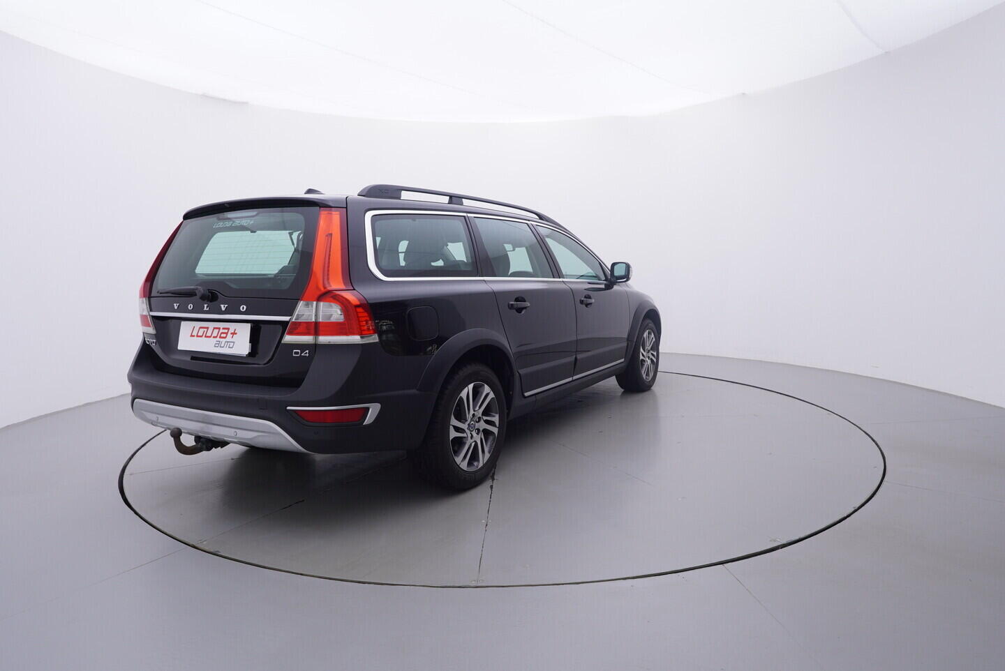 OV190V11043_14.webp_XC70 Summum 2.0  120 kW manuál