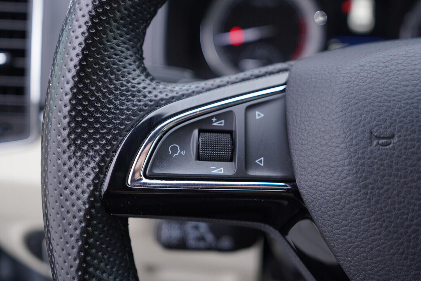 OV190V11044_26.webp_KAROQ Style Comfort 1.5 TSI 110 kW automat