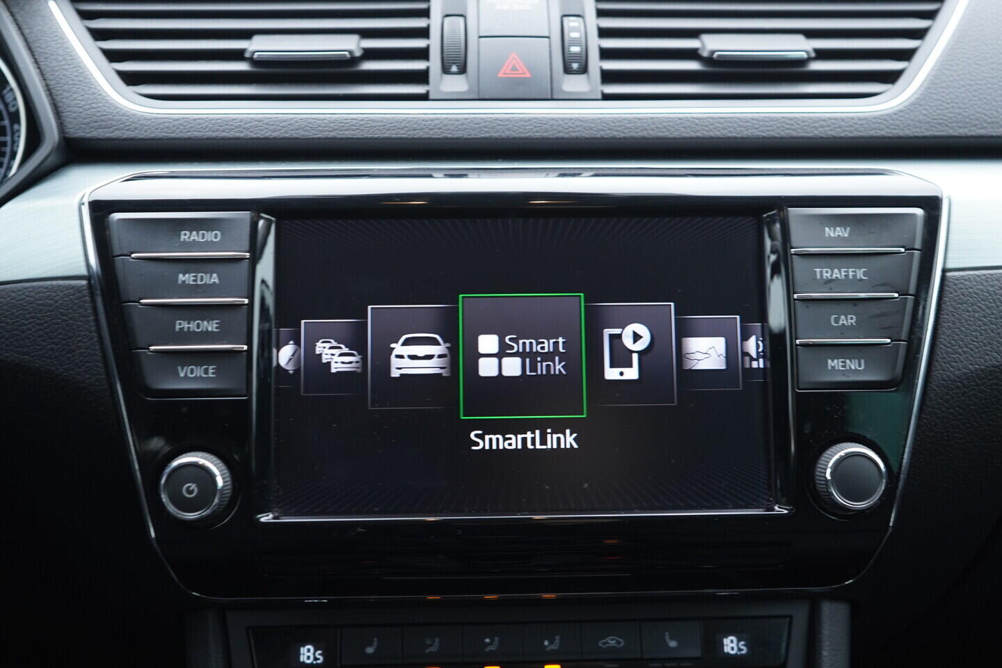 OV190V11045_32.webp_SUPERB Style 2.0 TDI 110 kW manuál