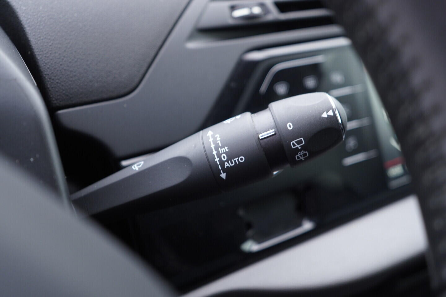 OV190V11046_24.webp_C4 SPACETOURER  1.5 HDI 96 kW manuál