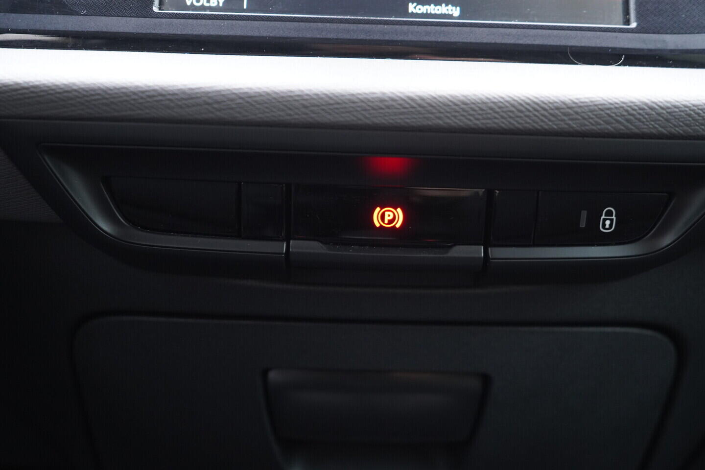 OV190V11046_35.webp_C4 SPACETOURER  1.5 HDI 96 kW manuál