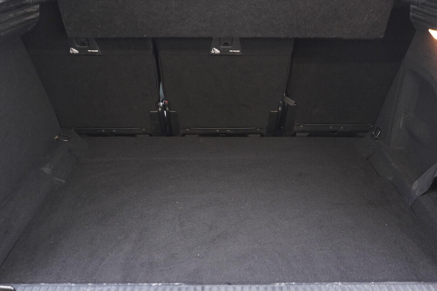 OV190V11046_39.webp_C4 SPACETOURER  1.5 HDI 96 kW manuál