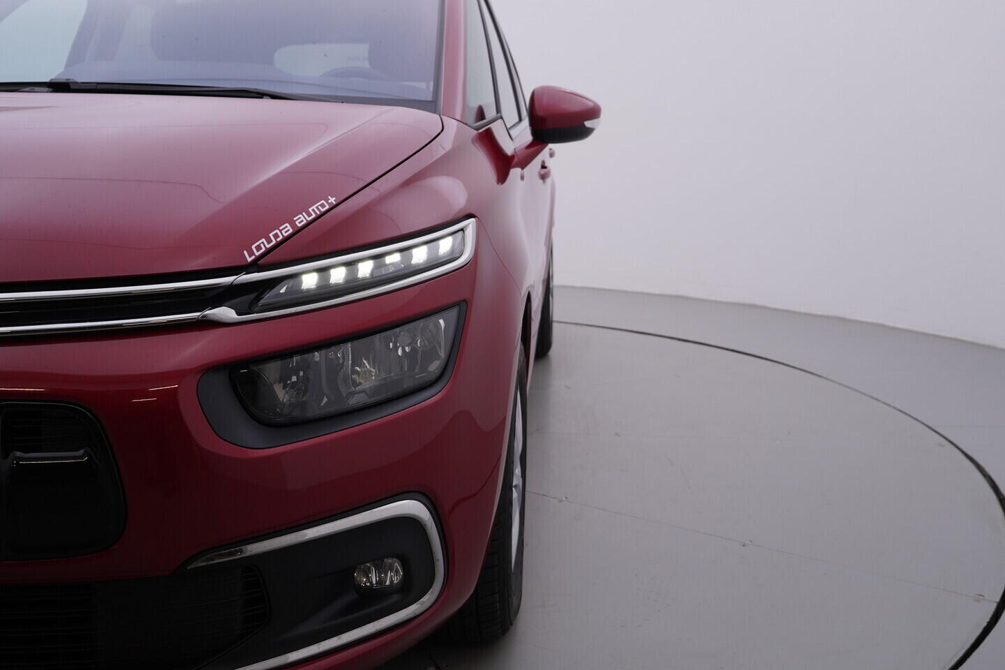 OV190V11046_42.webp_C4 SPACETOURER  1.5 HDI 96 kW manuál