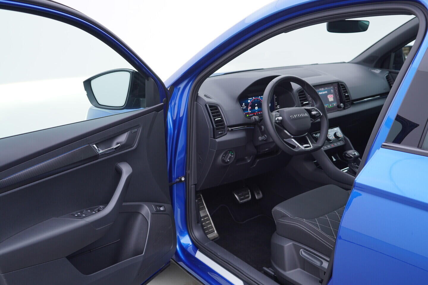 OV190V11048_18.webp_KAROQ SportLine 1.5 TSI 110 kW automat, DPH