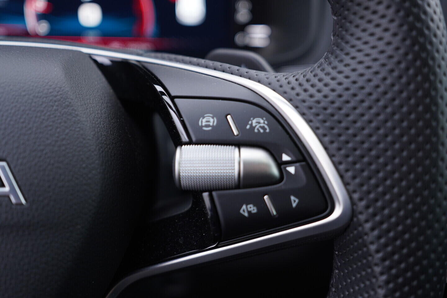 OV190V11048_26.webp_KAROQ SportLine 1.5 TSI 110 kW automat, DPH