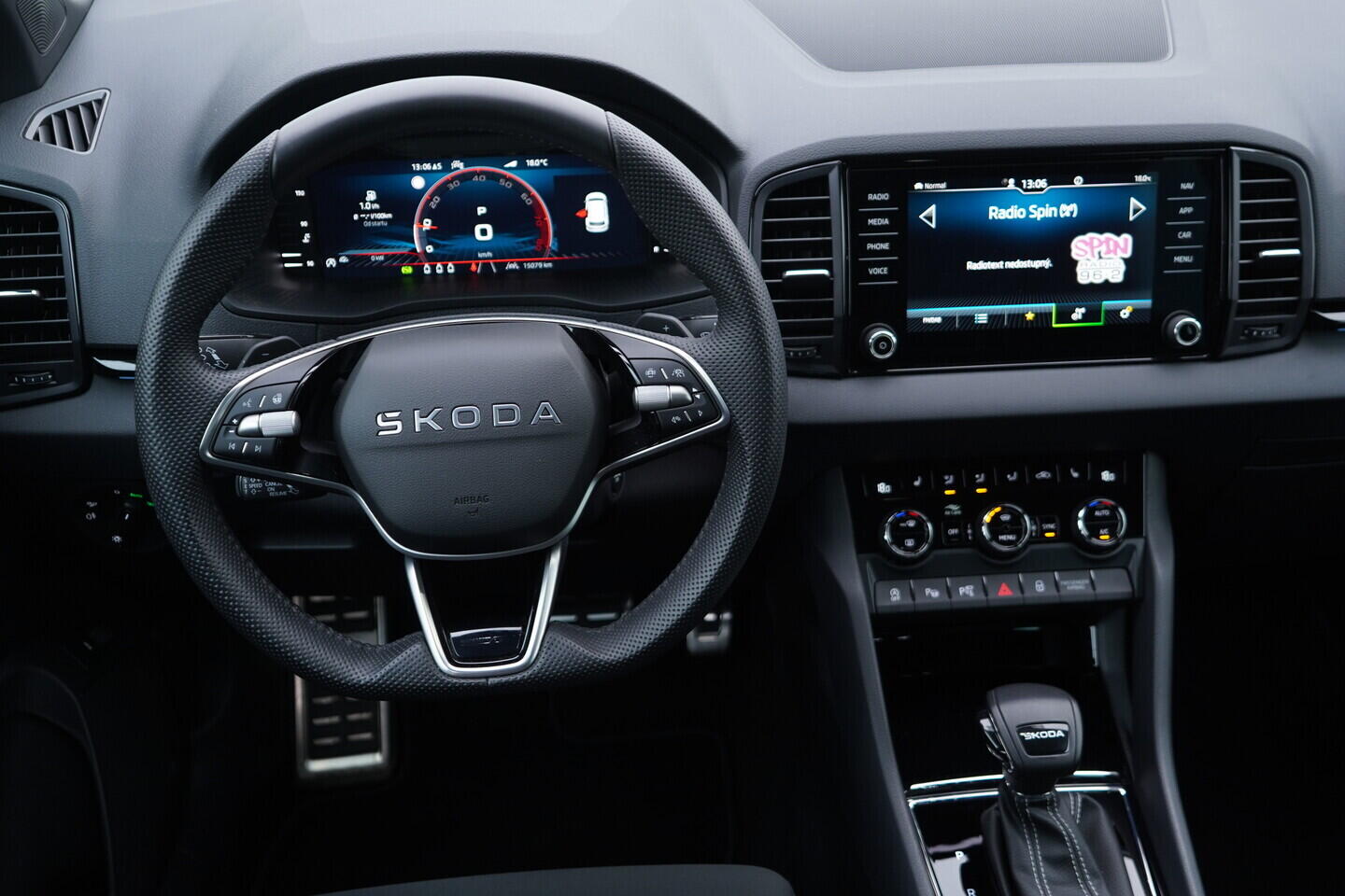 OV190V11048_27.webp_KAROQ SportLine 1.5 TSI 110 kW automat, DPH