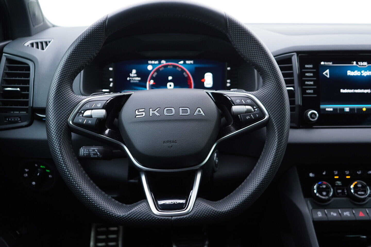 OV190V11048_28.webp_KAROQ SportLine 1.5 TSI 110 kW automat, DPH