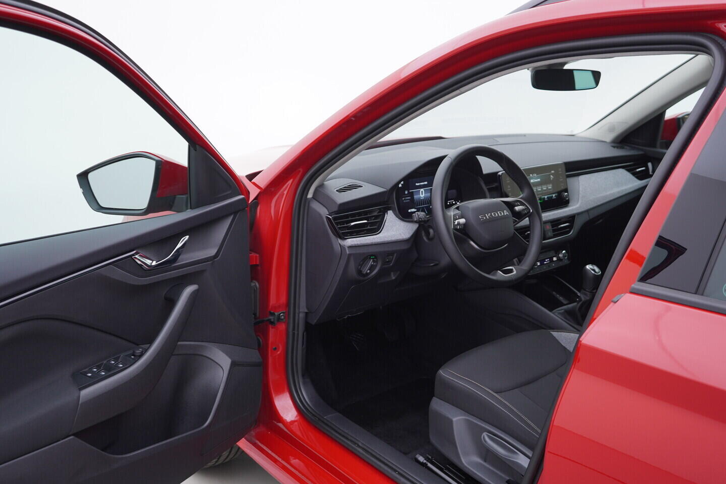 OV190V11049_18.webp_KAMIQ Selection 1.0 TSI 85 kW manuál, DPH