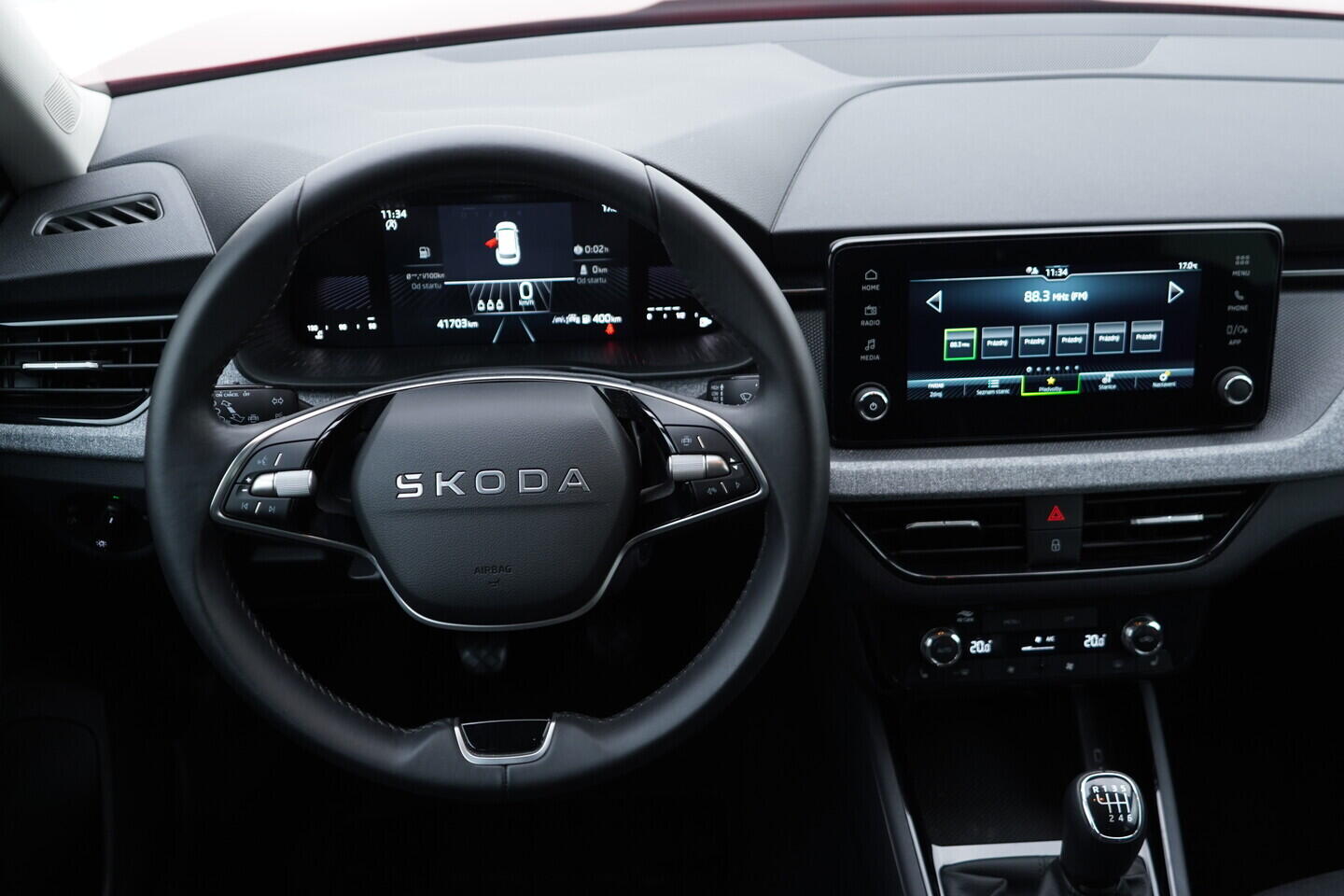 OV190V11049_27.webp_KAMIQ Selection 1.0 TSI 85 kW manuál, DPH