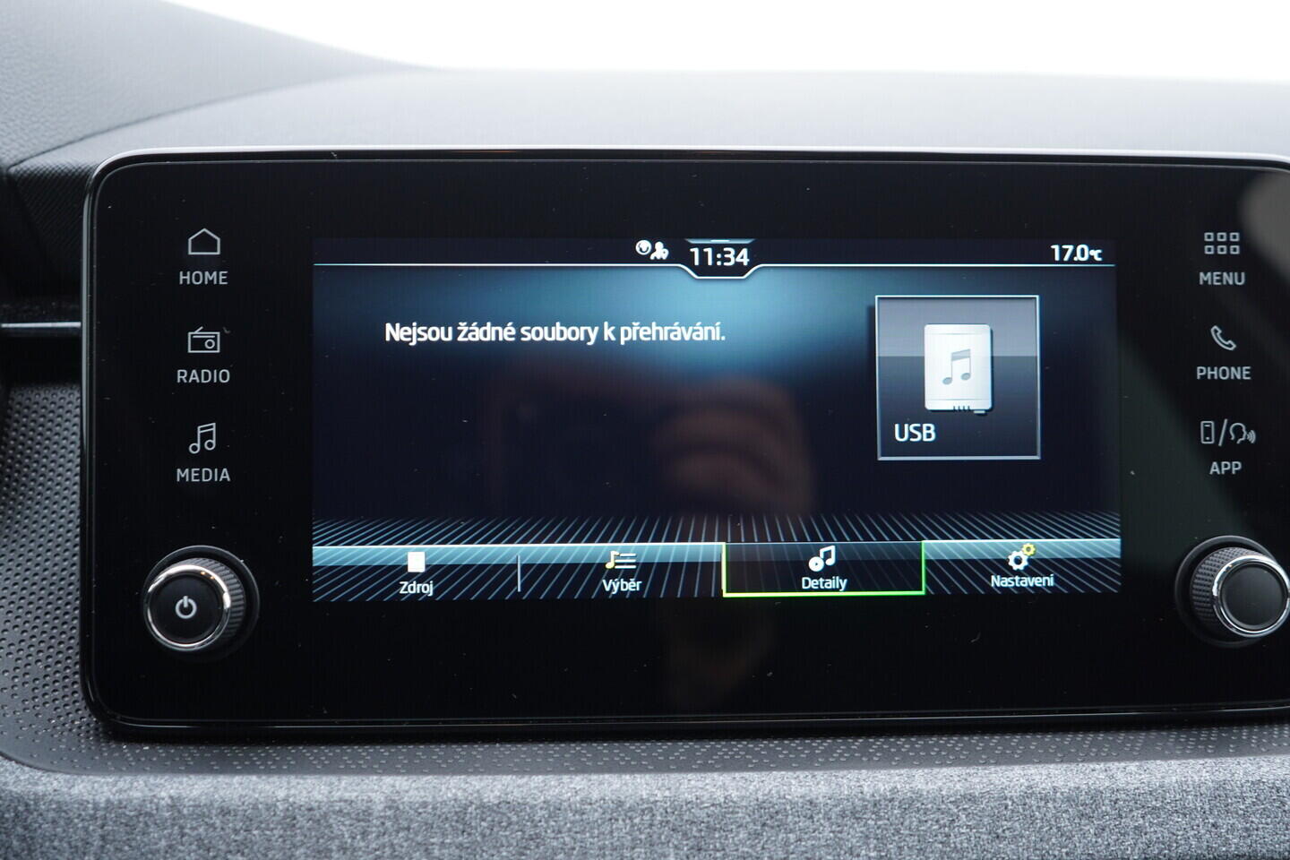 OV190V11049_31.webp_KAMIQ Selection 1.0 TSI 85 kW manuál, DPH