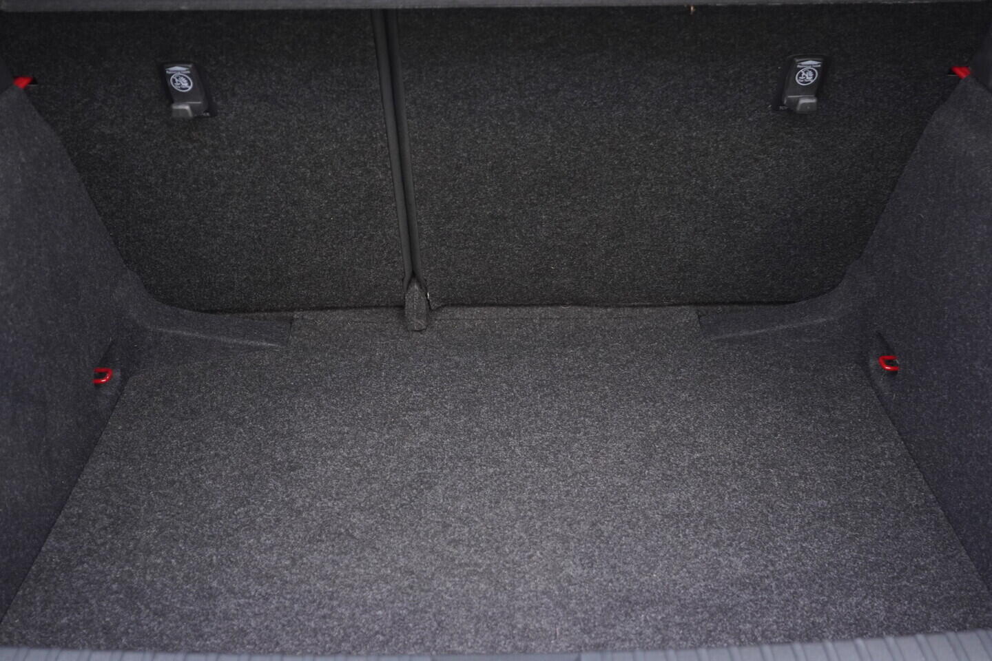 OV190V11049_39.webp_KAMIQ Selection 1.0 TSI 85 kW manuál, DPH