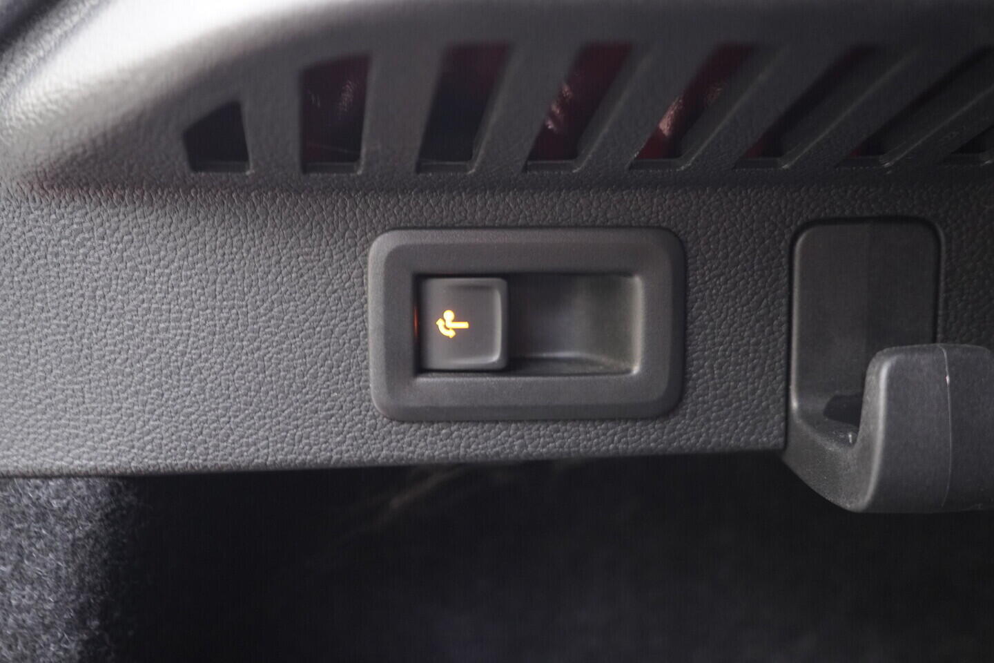 OV190V11049_41.webp_KAMIQ Selection 1.0 TSI 85 kW manuál, DPH