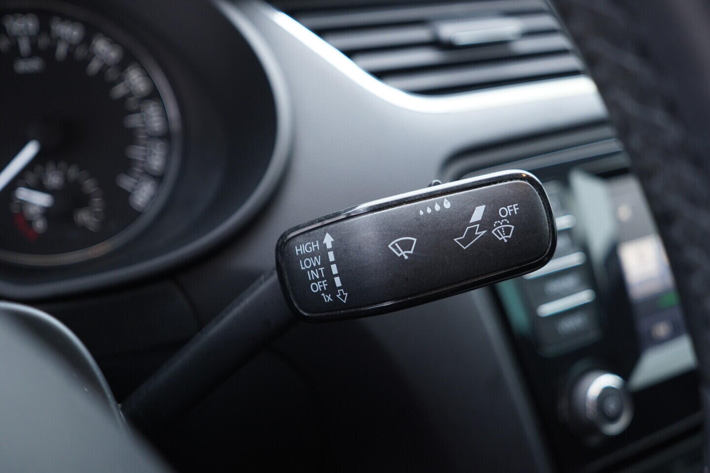 OV190V11052_24.webp_OCTAVIA Elegance 1.6 TDI 77 kW manuál