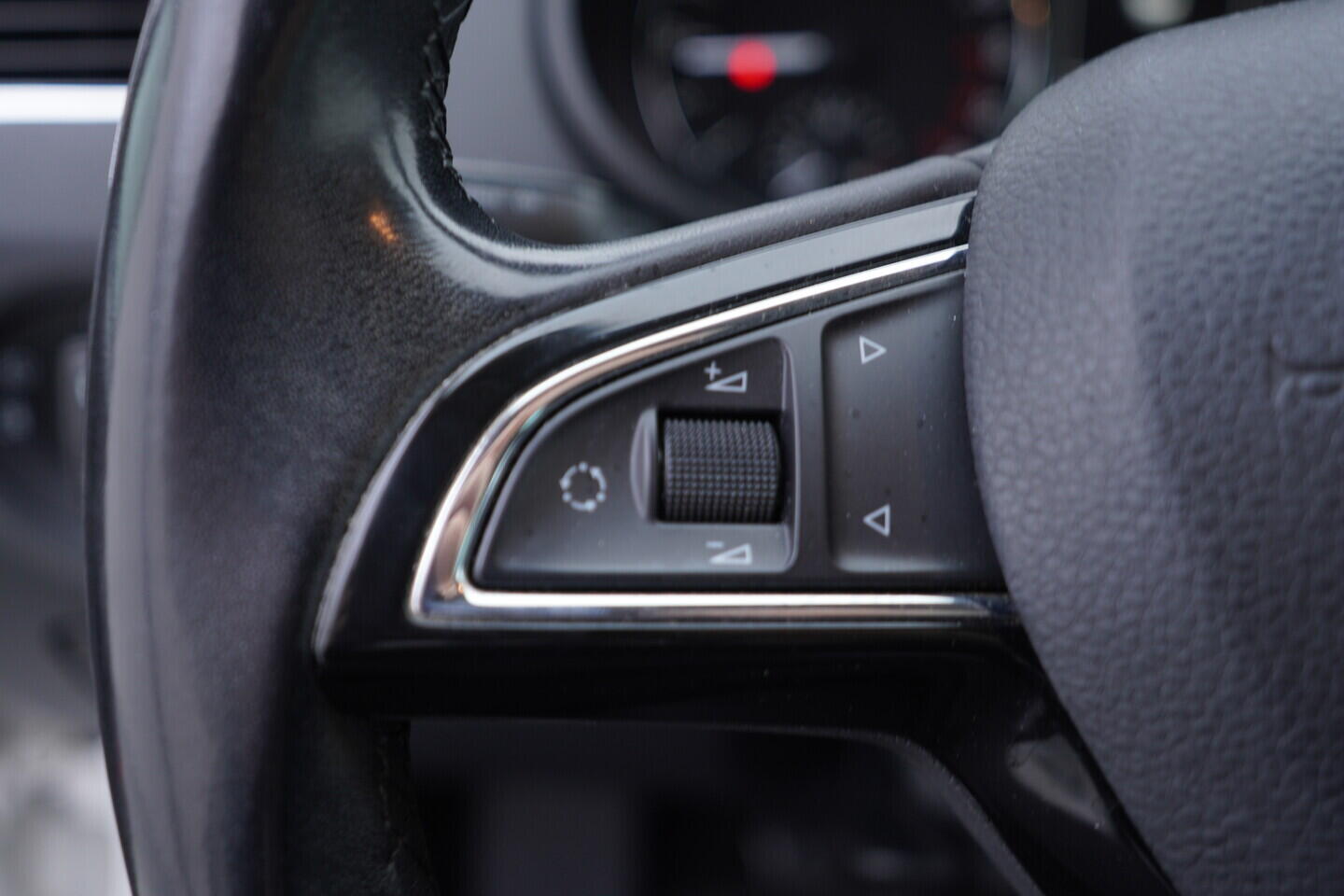 OV190V11052_25.webp_OCTAVIA Elegance 1.6 TDI 77 kW manuál