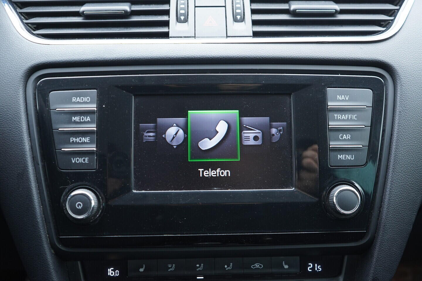 OV190V11052_32.webp_OCTAVIA Elegance 1.6 TDI 77 kW manuál