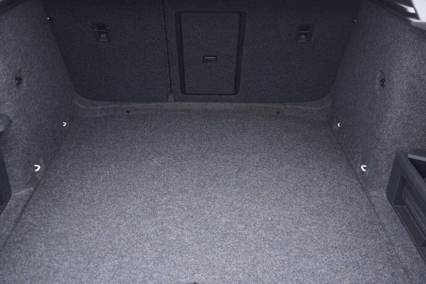 OV190V11052_40.webp_OCTAVIA Elegance 1.6 TDI 77 kW manuál