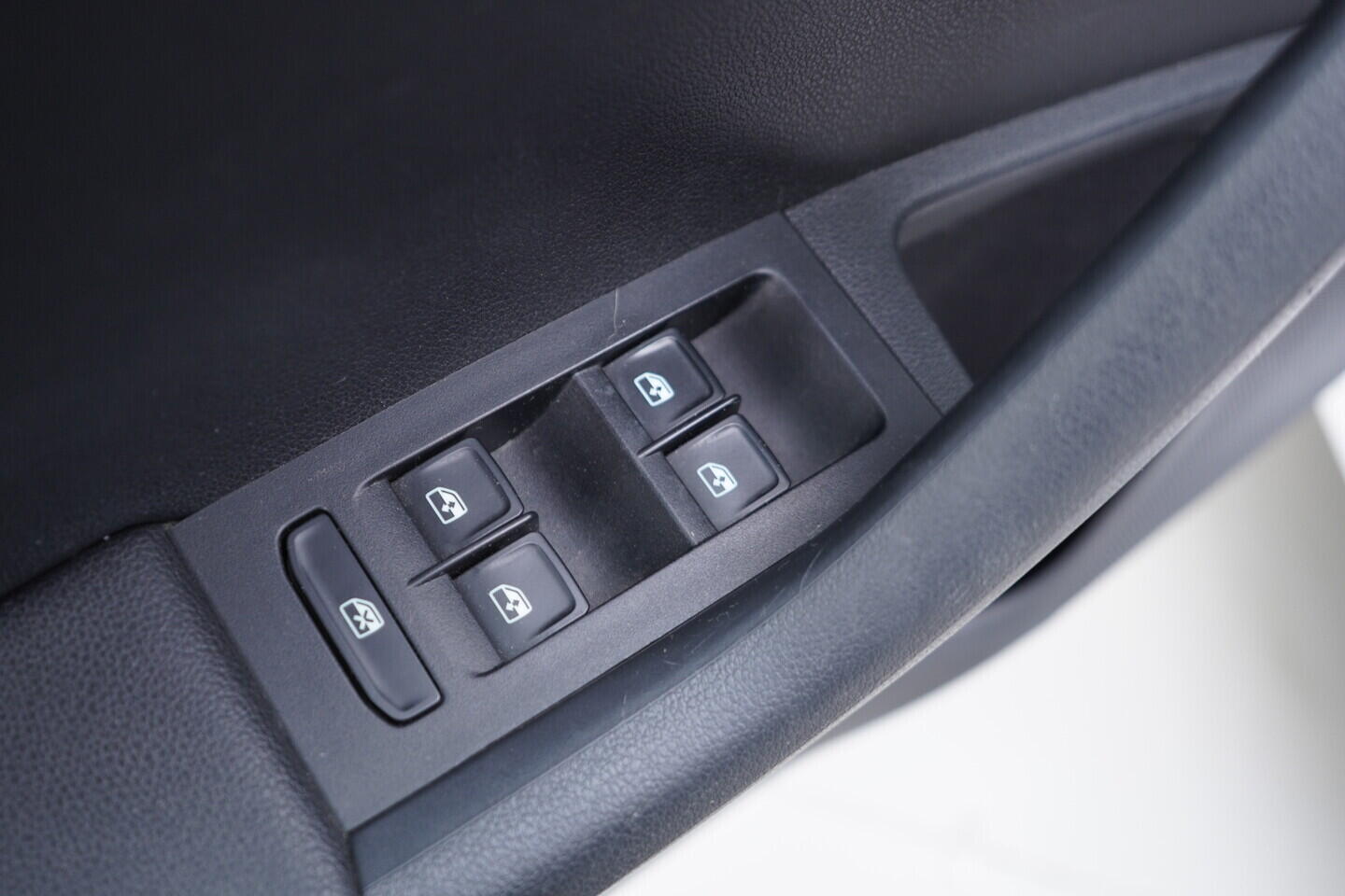 OV190V11054_20.webp_OCTAVIA Ambition 1.6 TDI 66 kW manuál