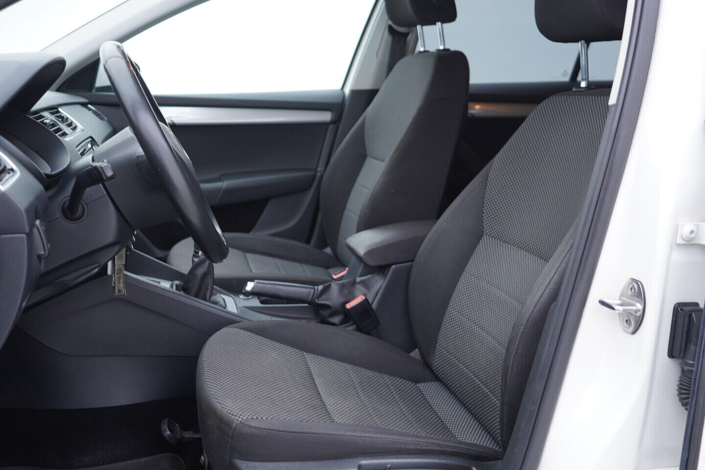 OV190V11054_22.webp_OCTAVIA Ambition 1.6 TDI 66 kW manuál