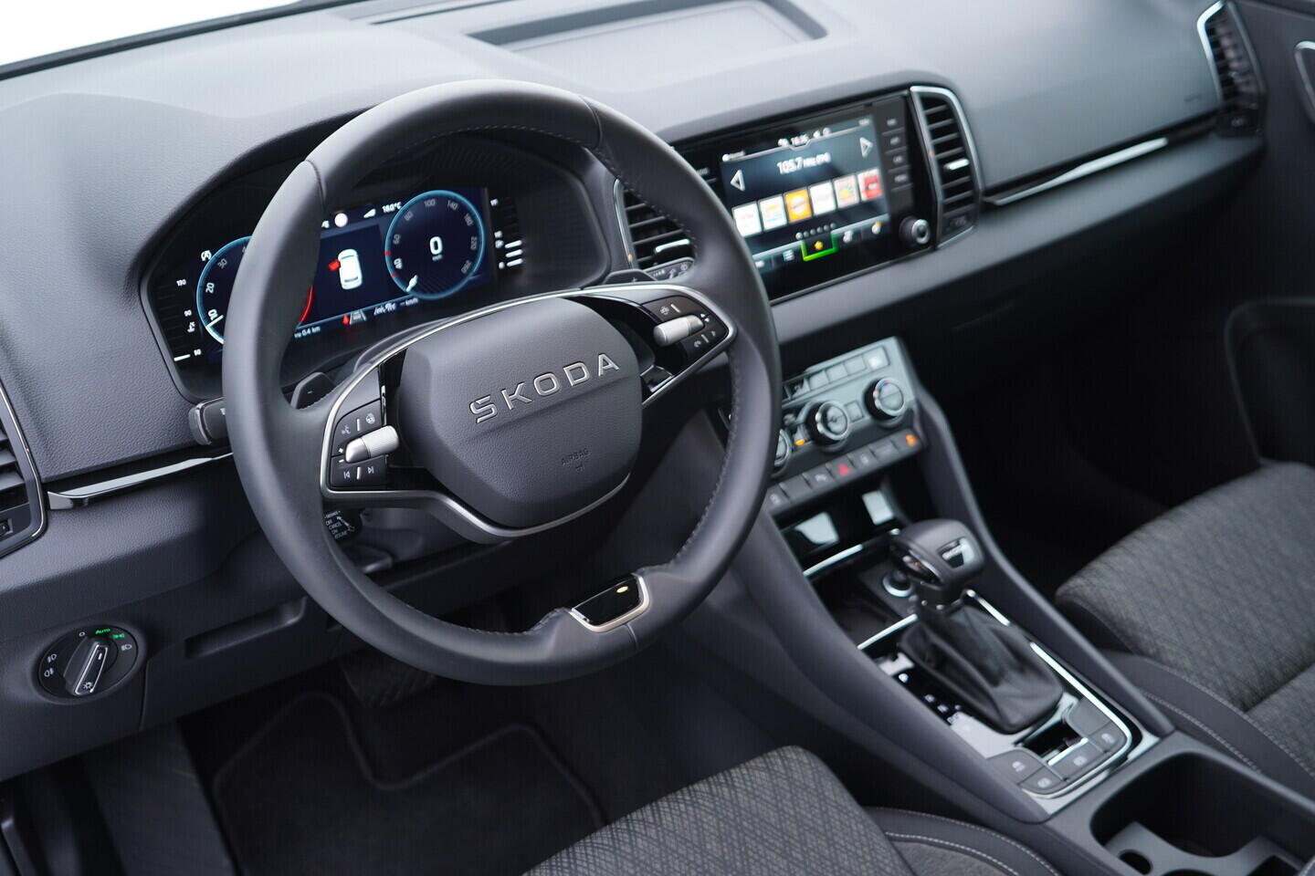 OV190V11055_21.webp_KAROQ Selection 1.5 TSI 110 kW automat, DPH