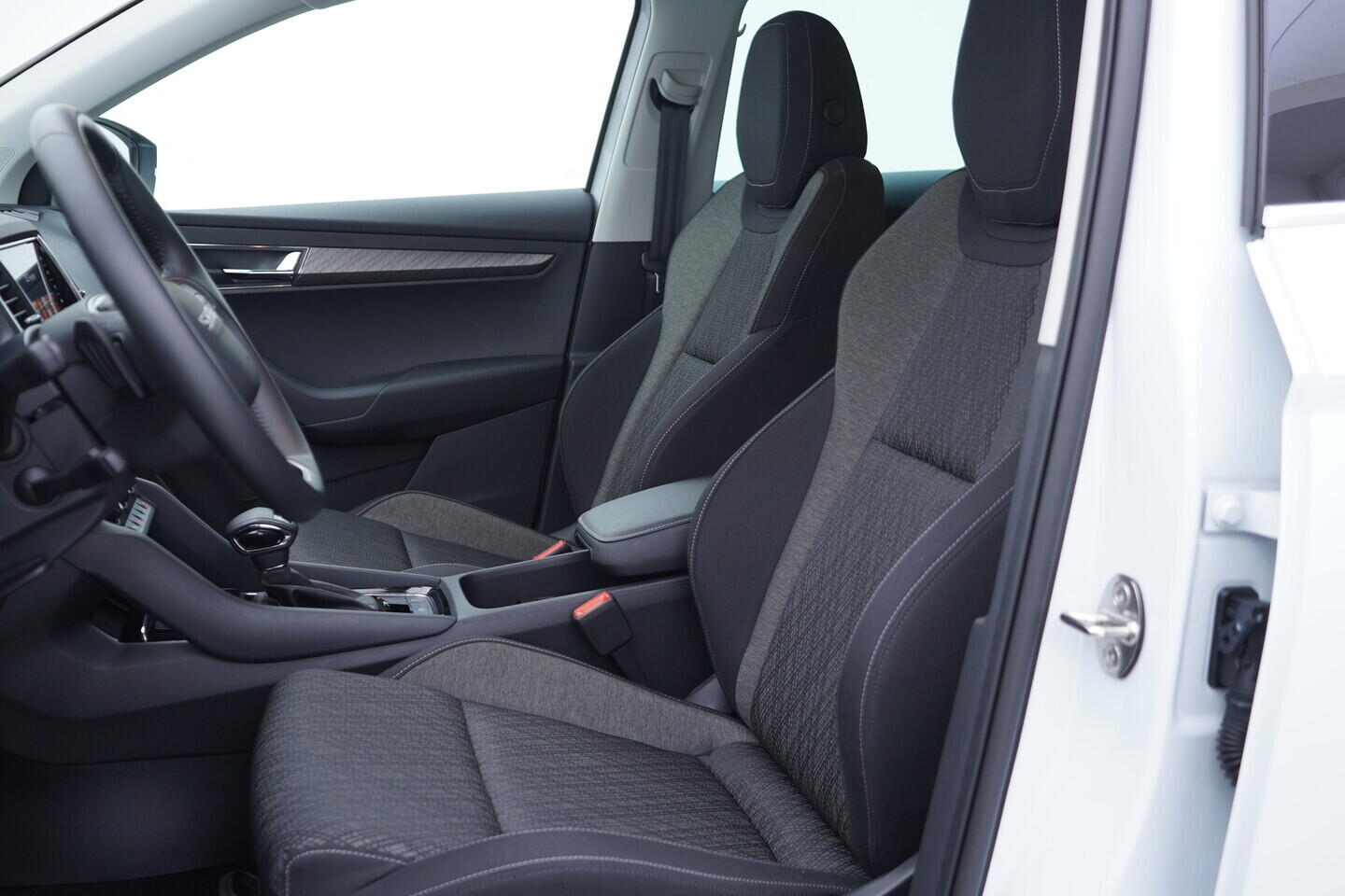 OV190V11055_22.webp_KAROQ Selection 1.5 TSI 110 kW automat, DPH