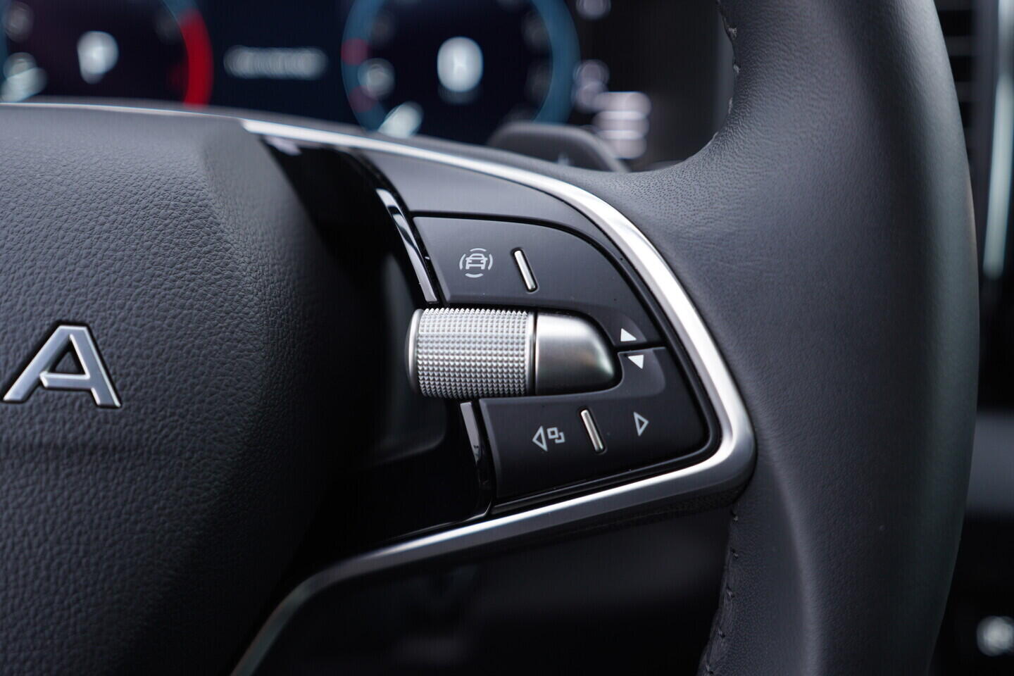 OV190V11055_26.webp_KAROQ Selection 1.5 TSI 110 kW automat, DPH