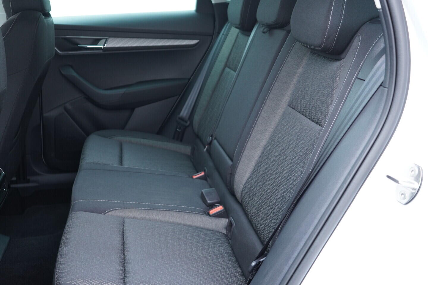 OV190V11055_38.webp_KAROQ Selection 1.5 TSI 110 kW automat, DPH